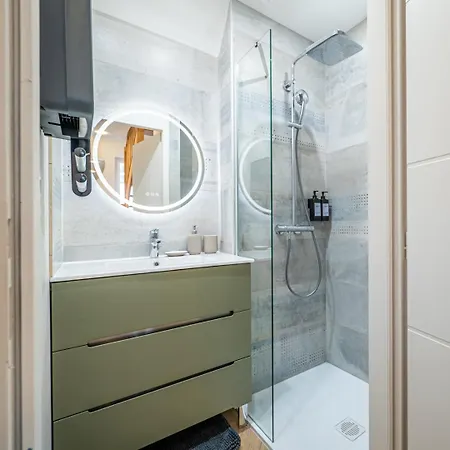 Oiqia • Palace • N°4 Tours