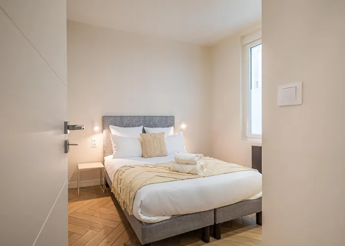 Oiqia • Palace • N°4 * Tours