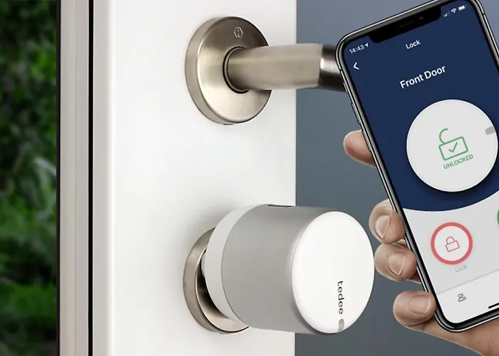 Oiqia • Palace • N°4