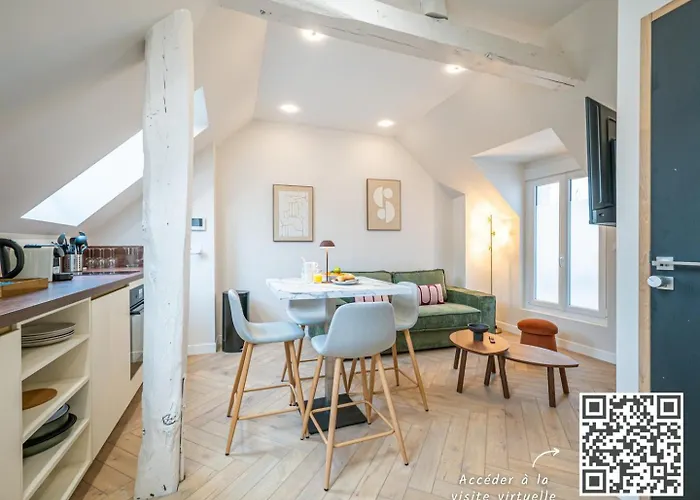 Oiqia • Palace • N°4 * Tours